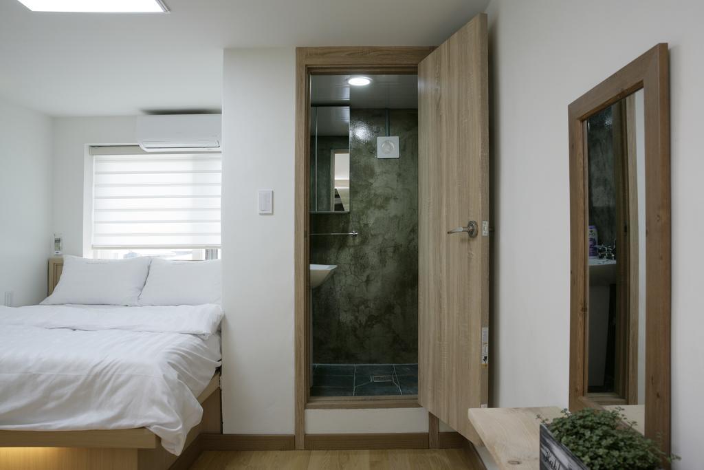 Woo Guest House Seoul Ruang foto