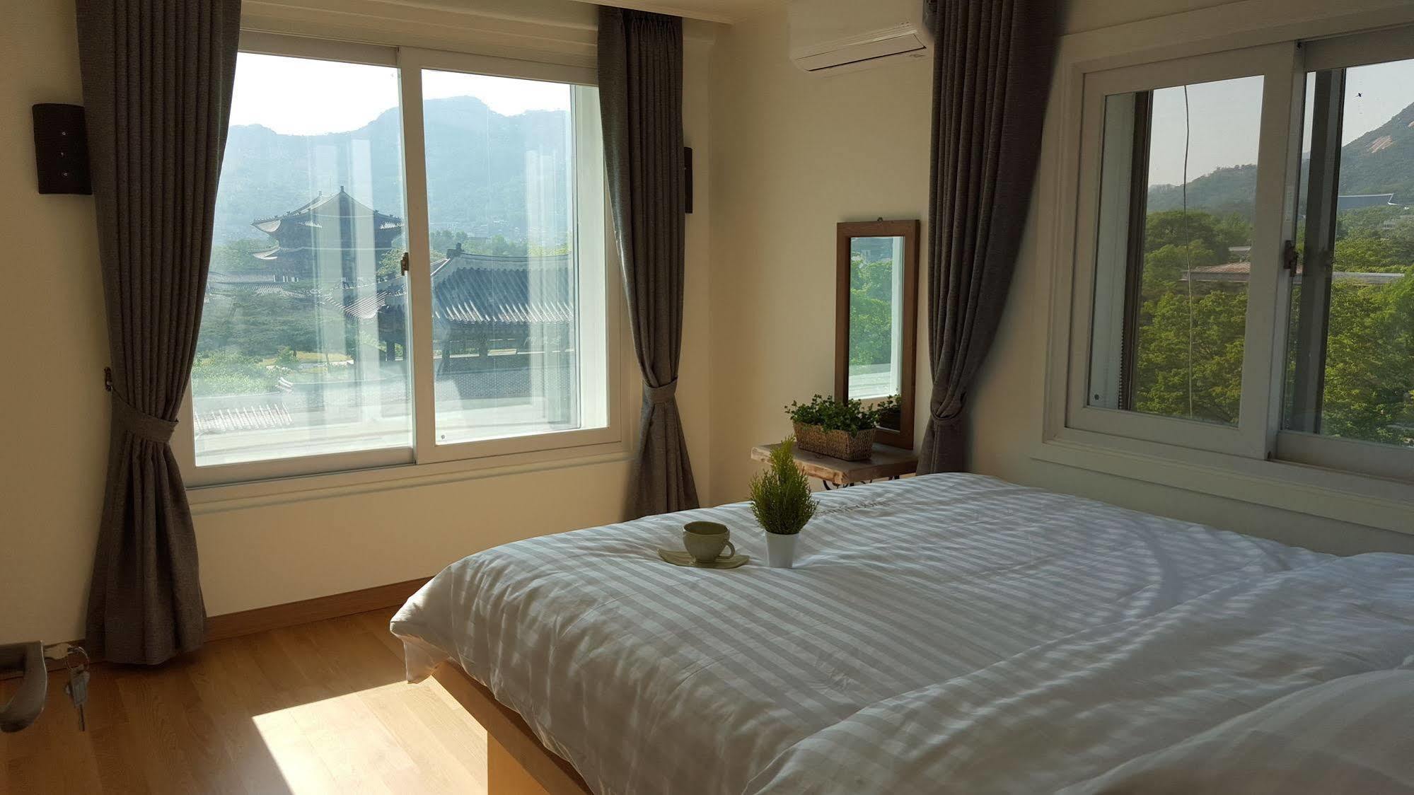 Woo Guest House Seoul Bagian luar foto
