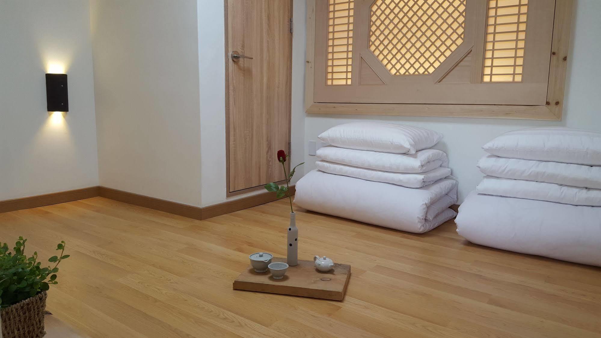 Woo Guest House Seoul Bagian luar foto